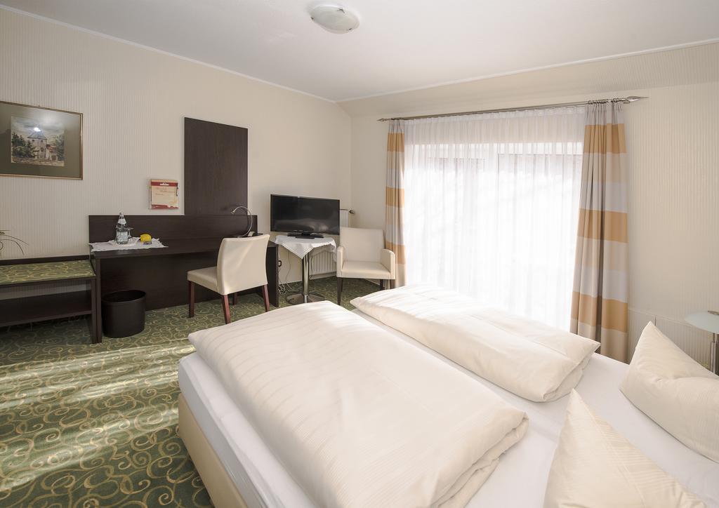 Land-Gut-Hotel Rohdenburg Lilienthal  Pokoj fotografie